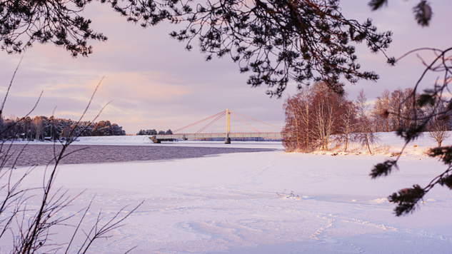 Bild på strömsundsbron vintertid